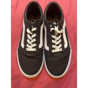 Like new Vans size 6 womens